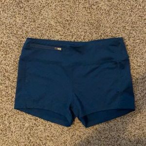 Oiselle spandex shorts